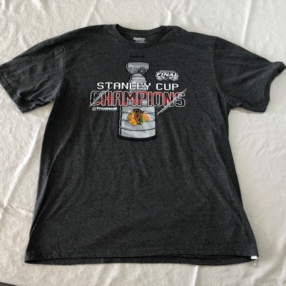 Mens Reebok 2016 Black Hawks 2016 NHL Champs XL